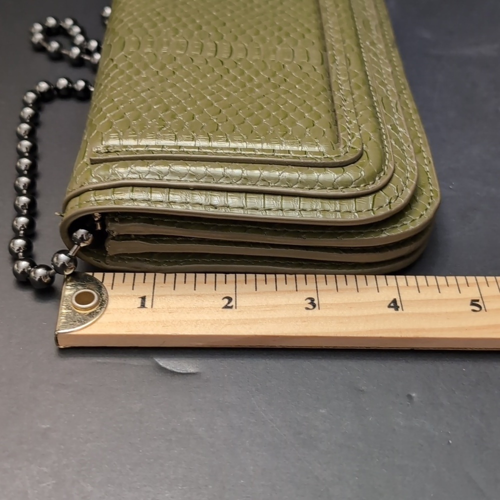Zara Green Faux Leather Mini Purse With Beaded Strap. - Picture 12 of 12
